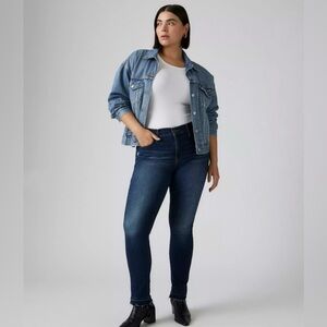 004 LEVI'S Women's 311 Shaping Skinny Mid-Rise Dark Wash Jean - Sz 32/30